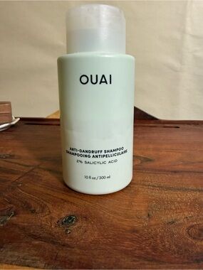 Preowned OUAI Anti-Dandruff Shampoo formula combat flakes soothe itchy scalps